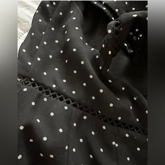 Polka-dot Shorts Jumpsuit/Romper with Semi Open Back - Picture 4 of 4